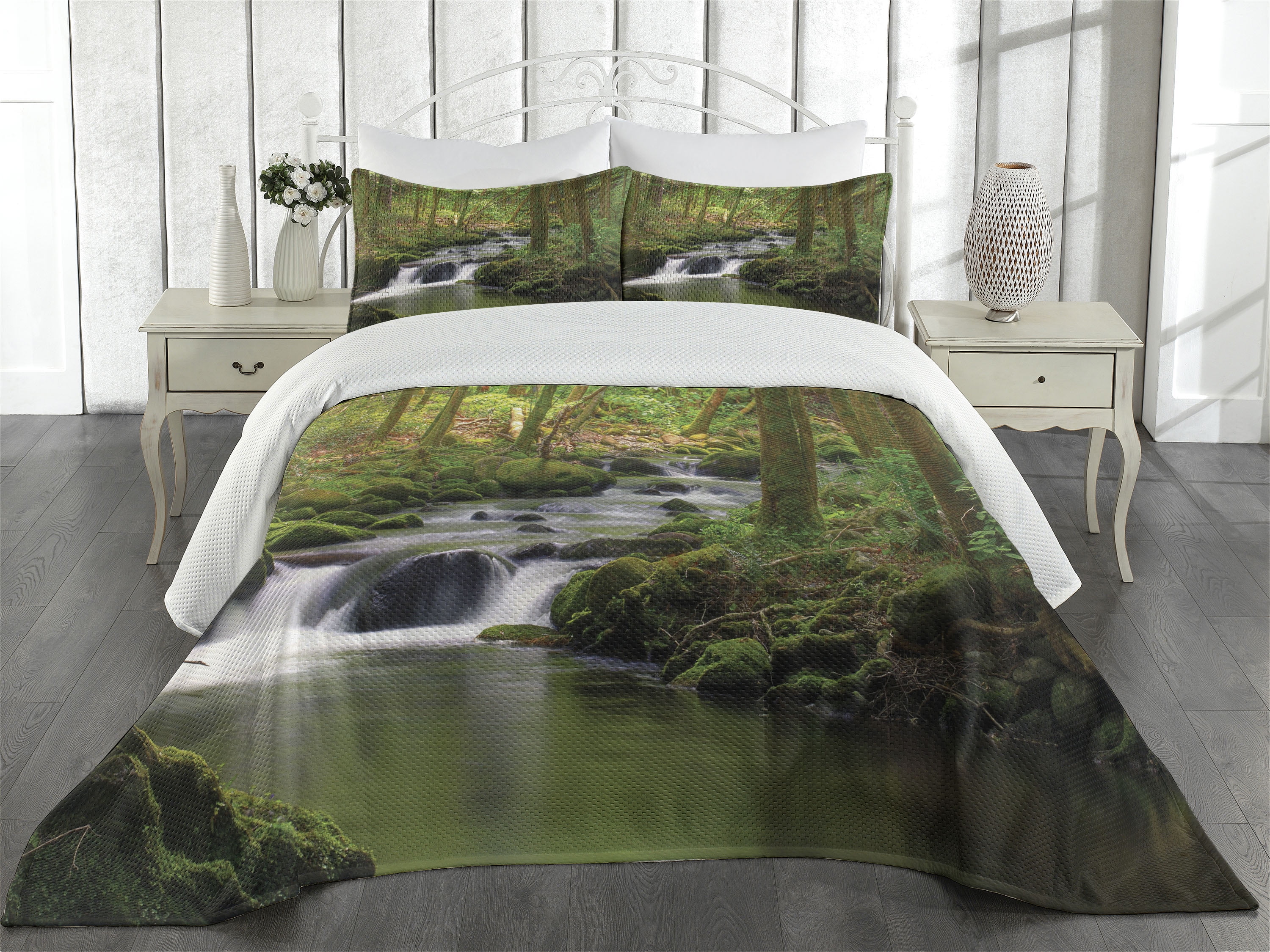 King Size Green Forest Quilted Bedspread Set