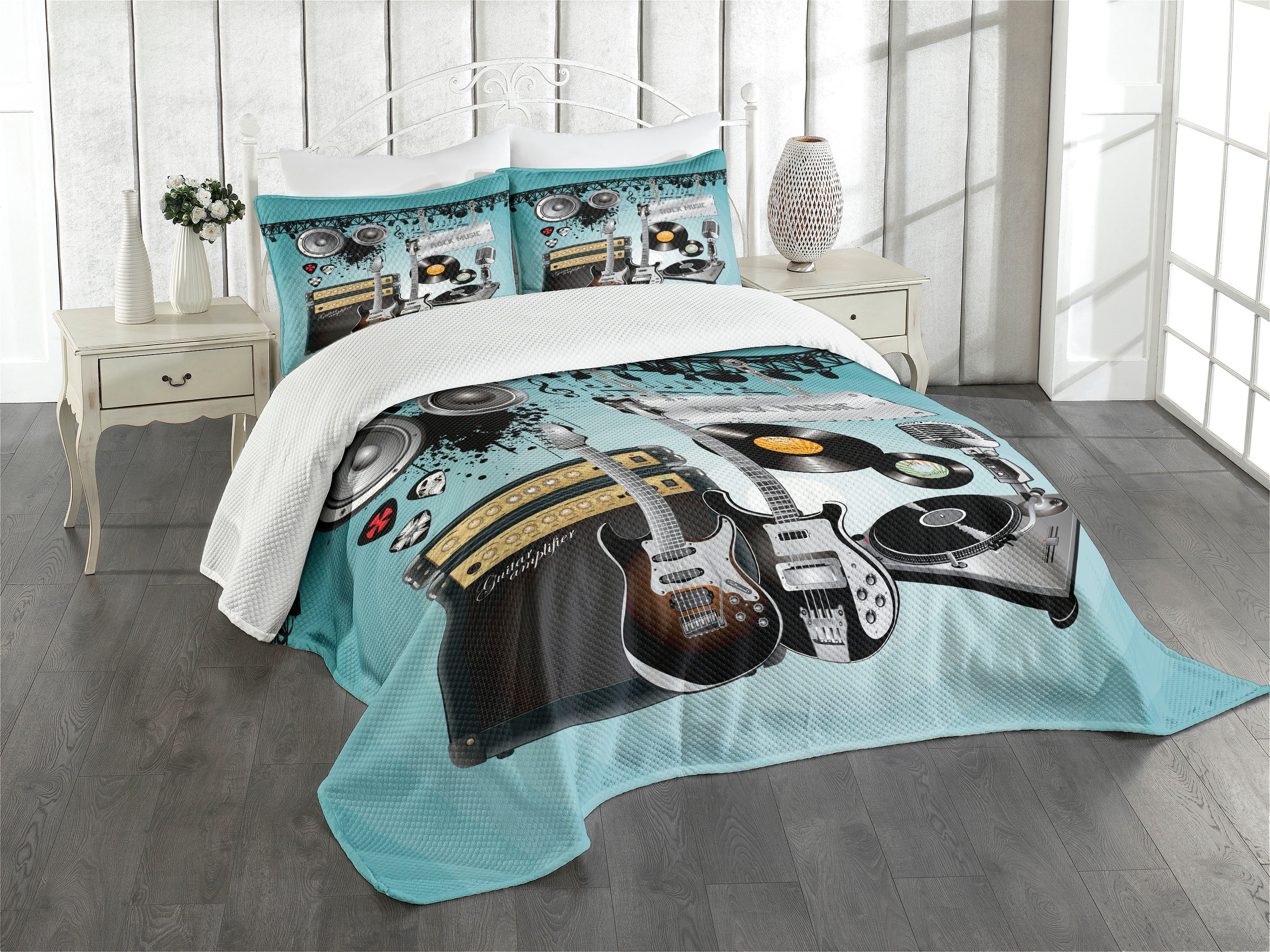 Rock Music Themed Quilted Queen Bedspread Set in White