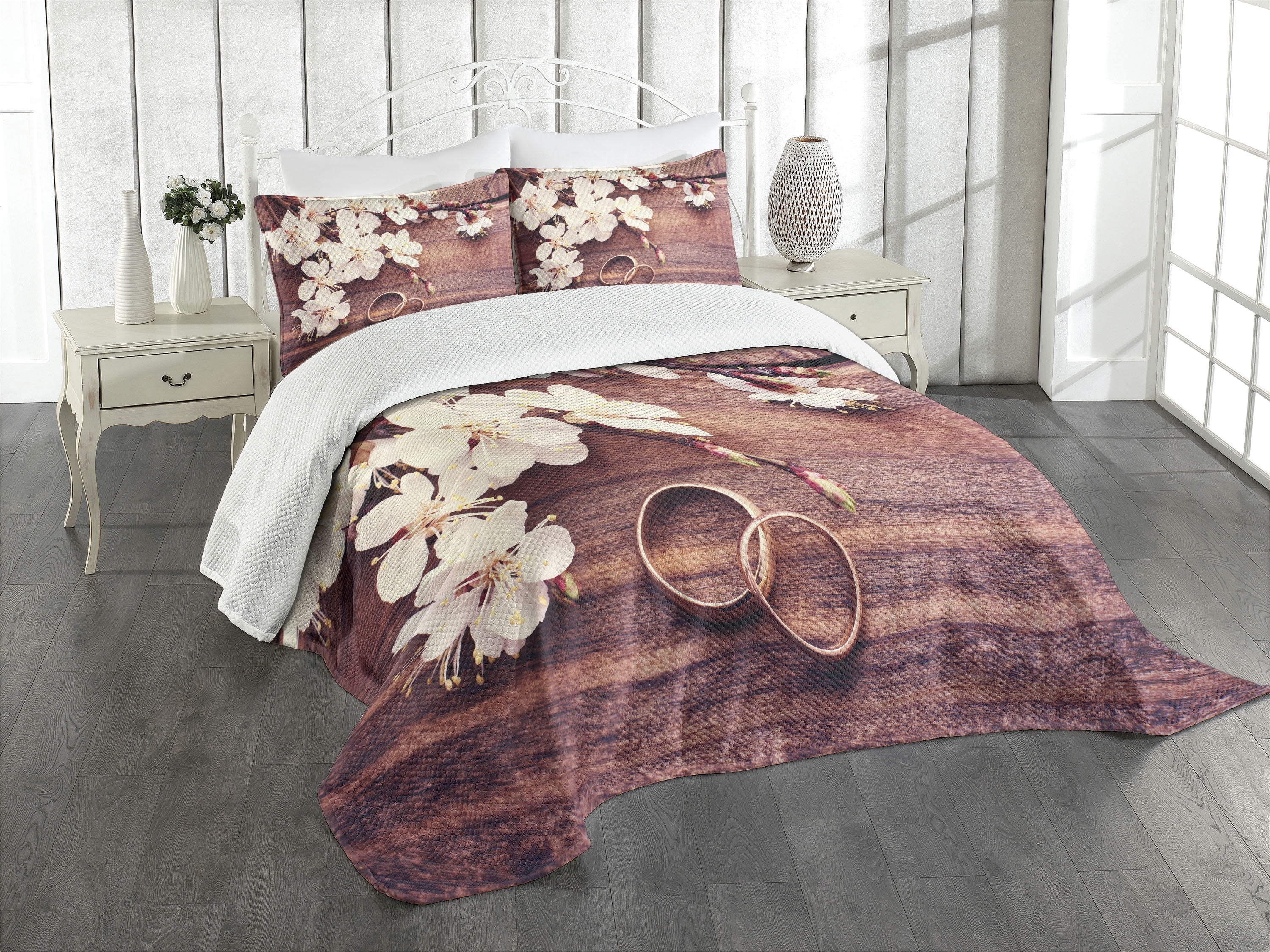 Brown Quilted Queen Bedspread Set with Pillow Shams