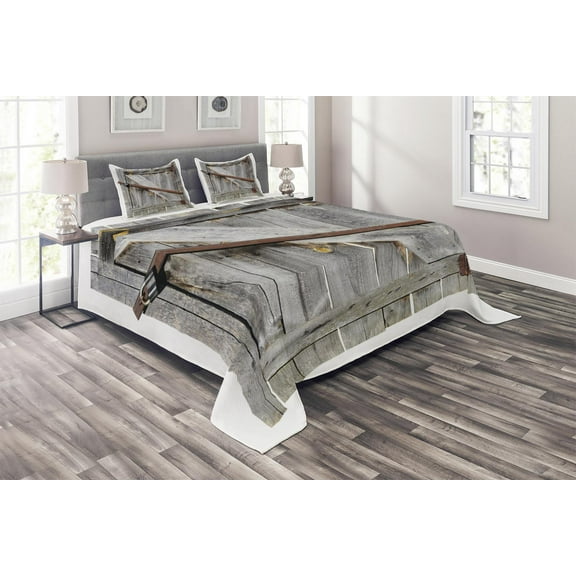 Ambesonne Rustic Quilted Coverlet 3 Pcs, Aged Wooden Barn Door, King Size, Brown