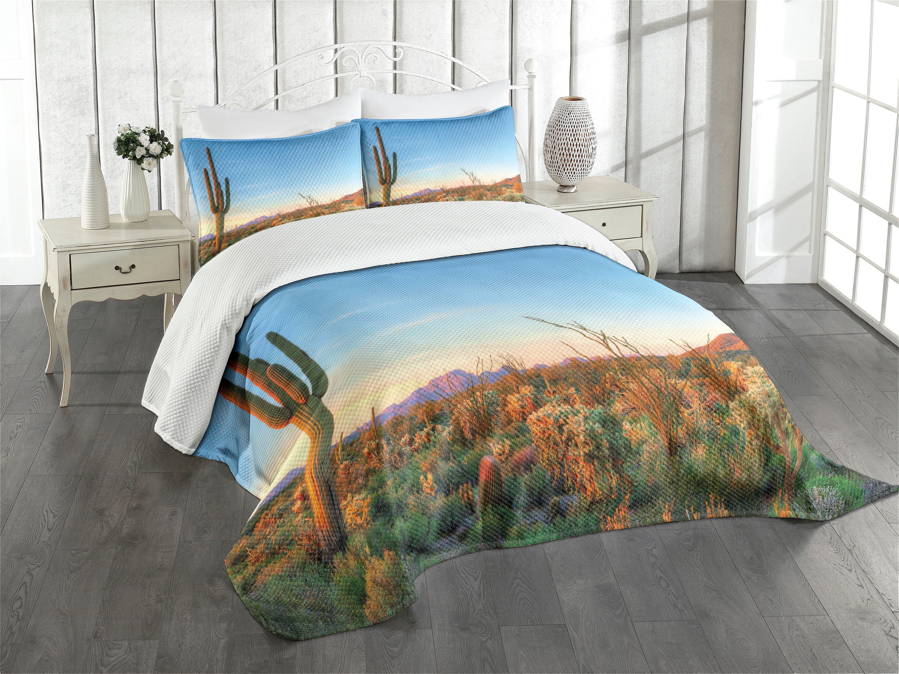 Queen White Quilted Bedspread Set with Desert Print
