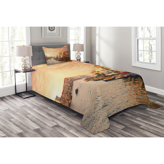 Ambesonne Scenery Quilted Bedspread Set 2 Pcs, Italian Venezia Image, Twin Size, Multicolor