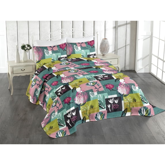 Ambesonne Spring Quilted Coverlet 3 Pcs, Squares Flowers Pattern Art, Queen Size, Yellow Green and Pastel Pink