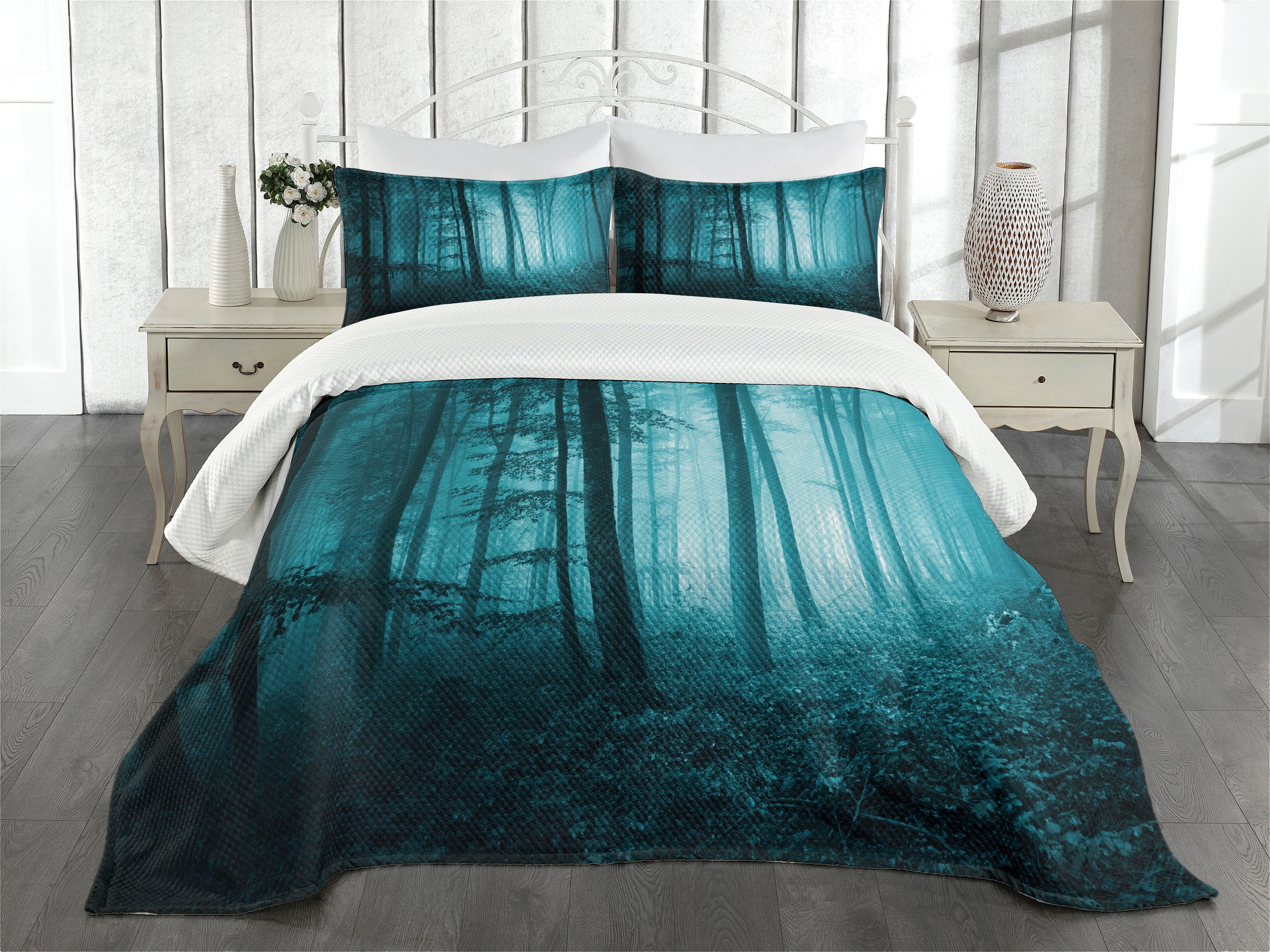 Teal and White Quilted Queen Bedspread Set with Forest Design