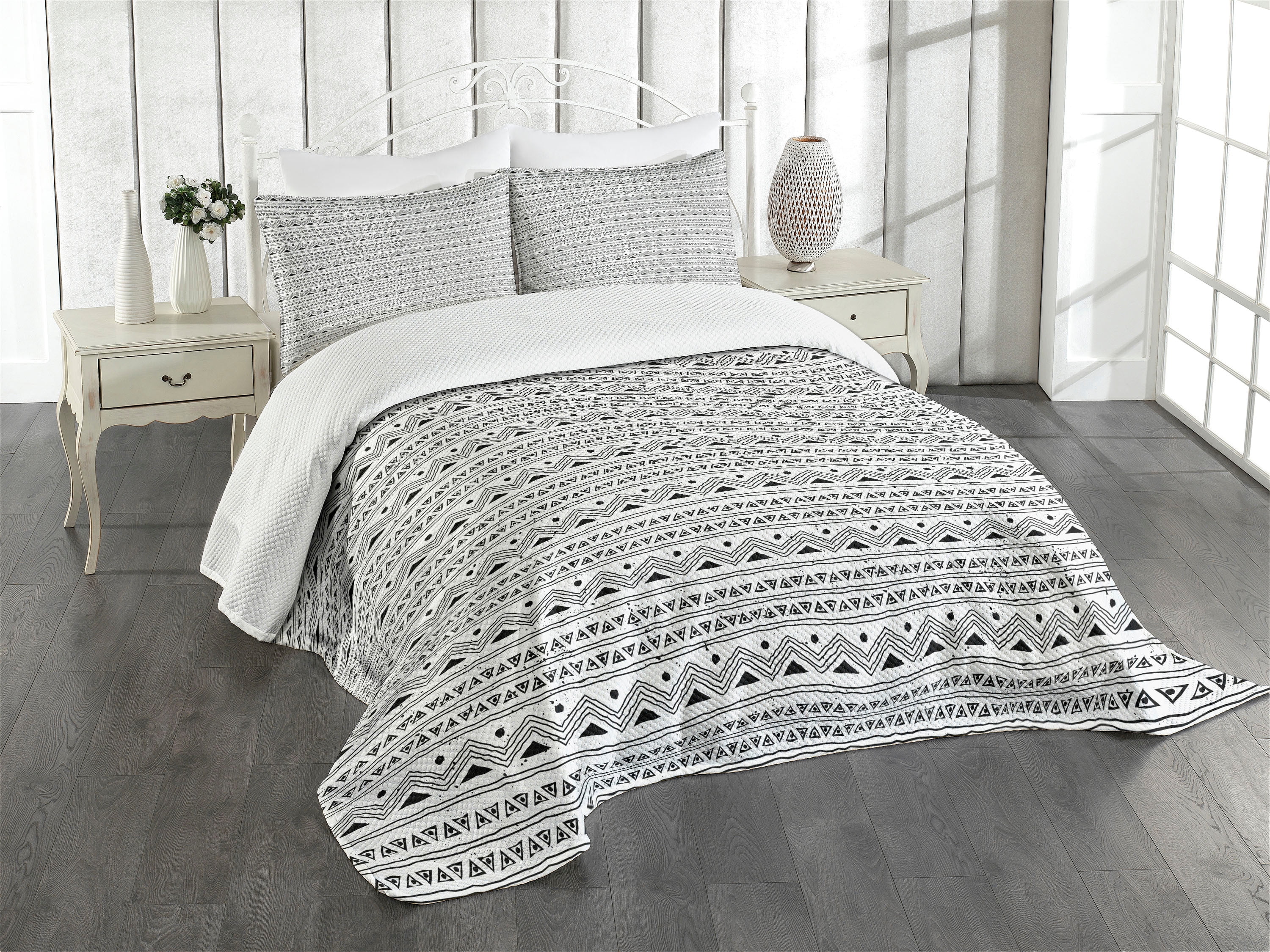 King White and Black Microfiber Quilted Bedspread Set