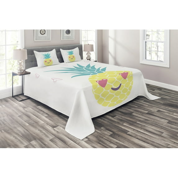 Ambesonne Tropical Quilted Coverlet 3 Pcs, Heart Eyes Pineapple, Queen Size, Multicolor