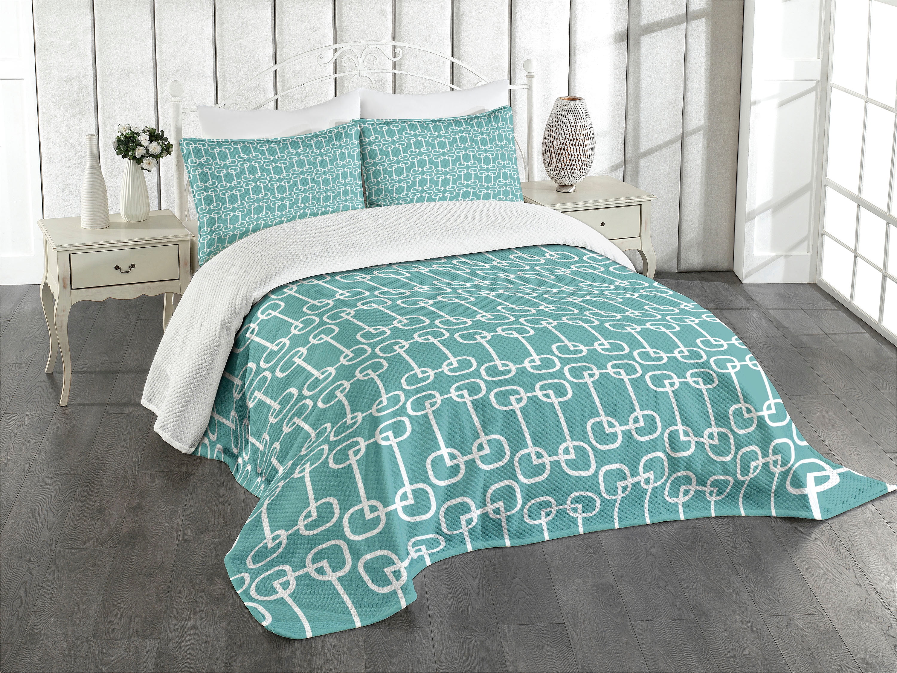 Turquoise and White Quilted Queen Bedspread Set with Pillow Shams