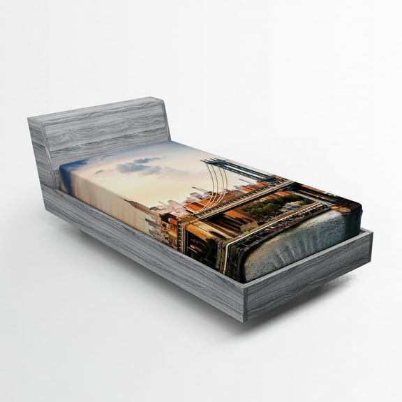Ambesonne USA Fitted Sheet, Manhattan Bridge in NYC, Twin Size, Multicolor