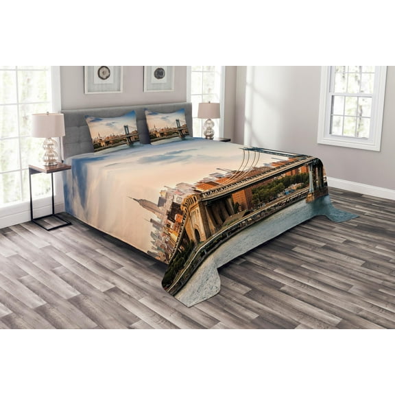 Ambesonne USA Quilted Bedspread Set 3 Pcs, Manhattan Bridge in NYC, King Size, Multicolor