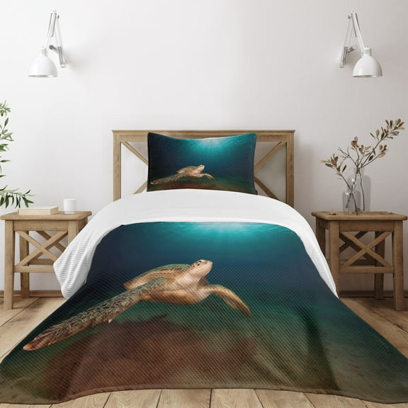 Ambesonne Underwater Quilted Bedspread Set 2 Pcs, Green Turtle Sunbeam, Twin Size, Pale Brown Dark Blue