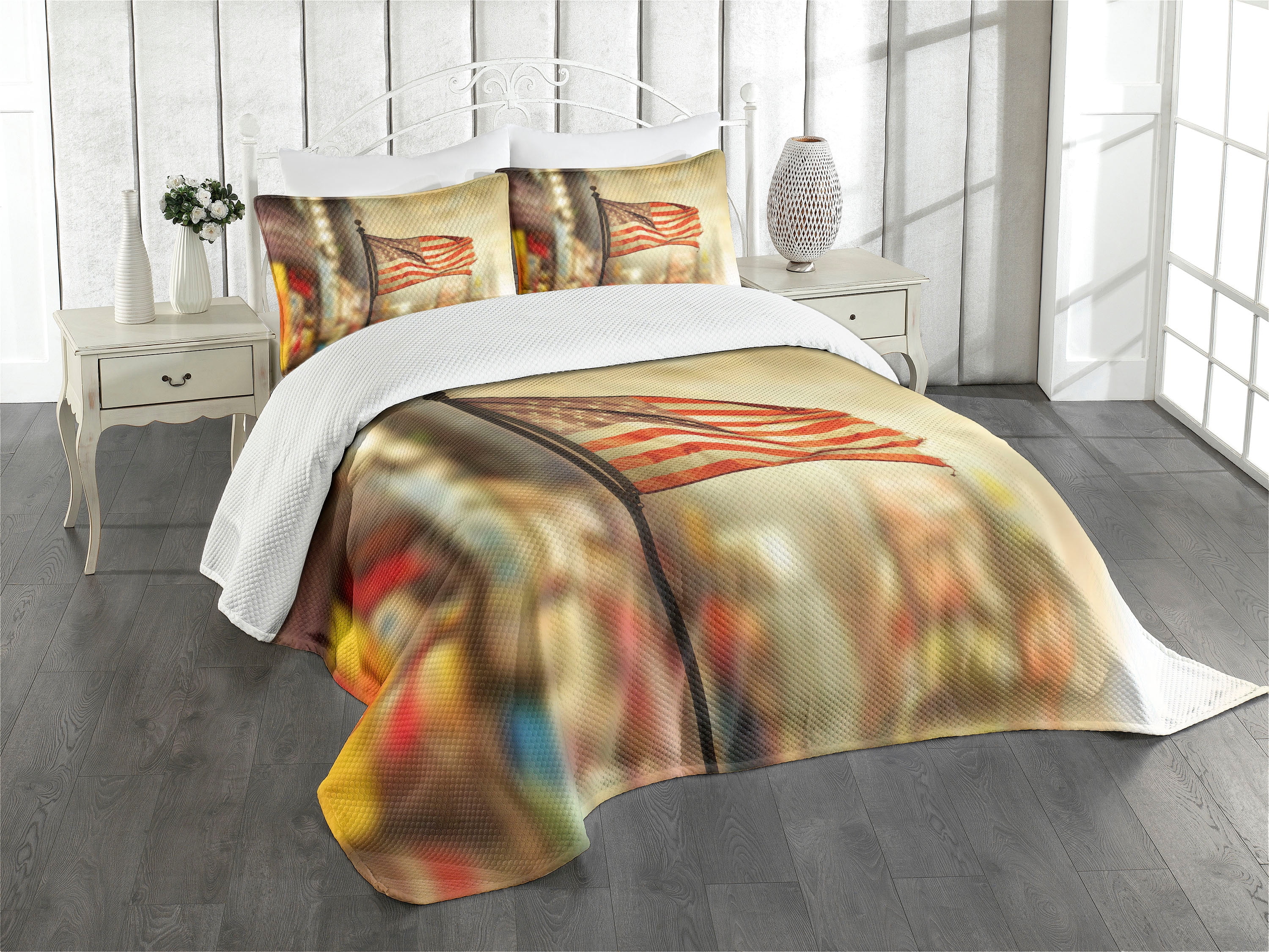 Red Quilted Queen Bedspread Set with Pillow Shams