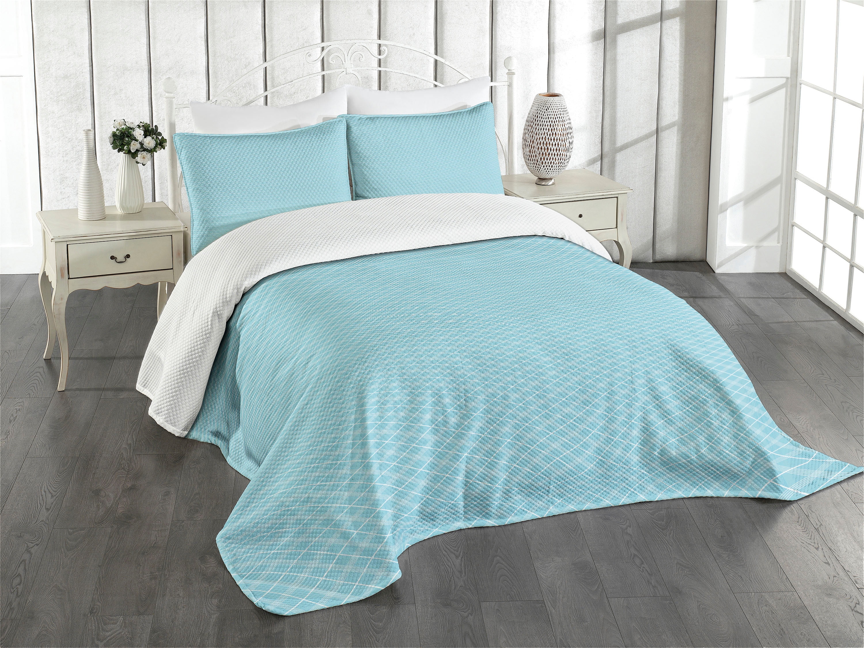 Ambesonne Ambesonne Vintage Blue Bedspread Set Classical Argyle Pale Blue White