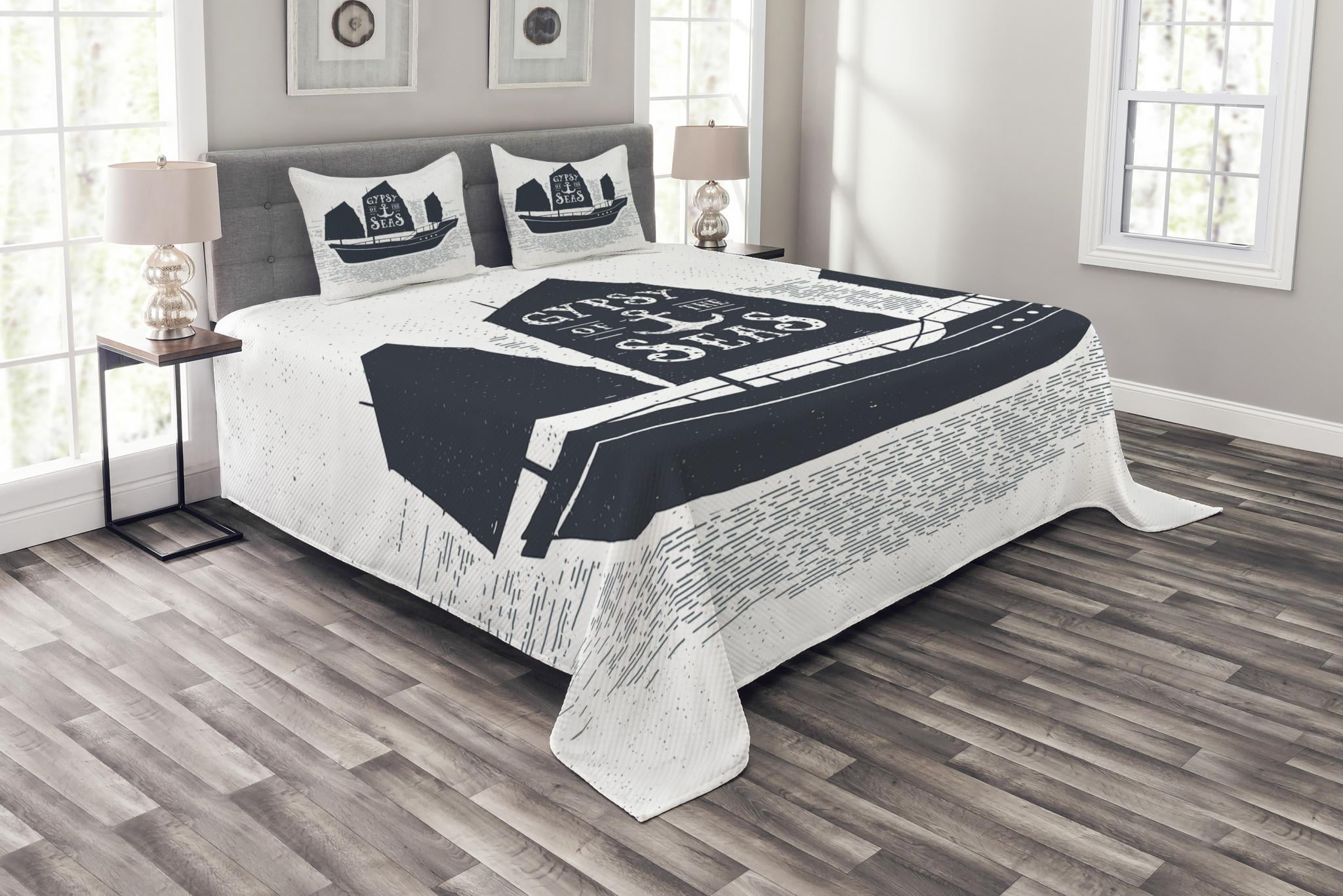 White and Dark Blue Queen Quilted Bedspread Set
