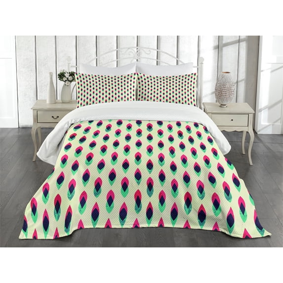 Ambesonne Vintage Quilted Bedspread Set 3 Pcs, Geometric Curve Pattern, King Size, Blue Red and Cream