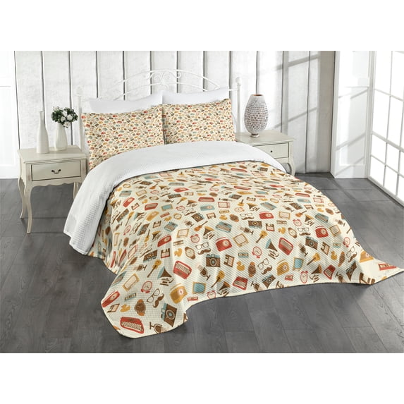 Ambesonne Vintage Quilted Bedspread Set 3 Pcs, Nostalgic Retro, King Size, Multicolor