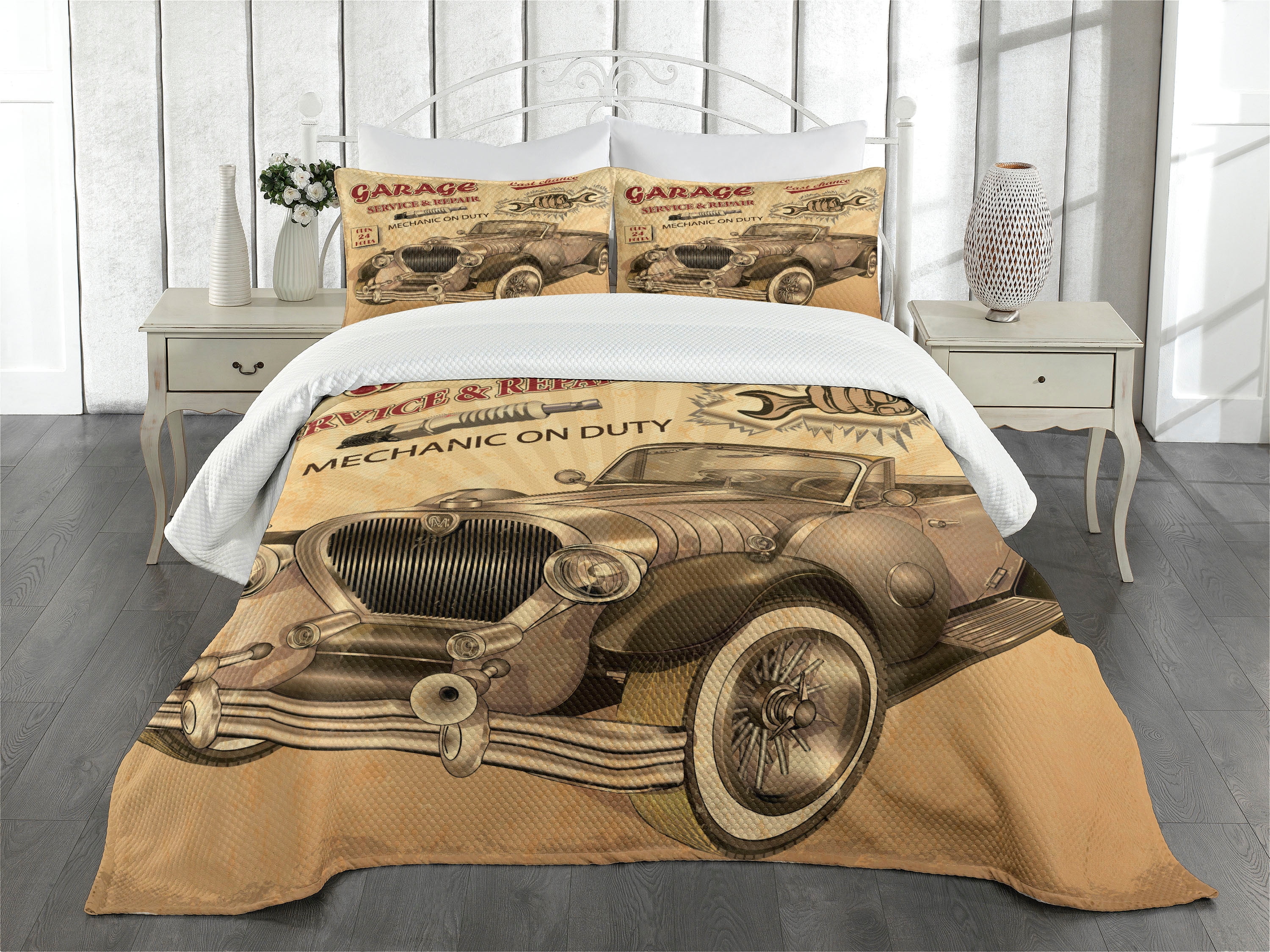 Vintage Car Print Queen Bedspread Set in Sepia and White
