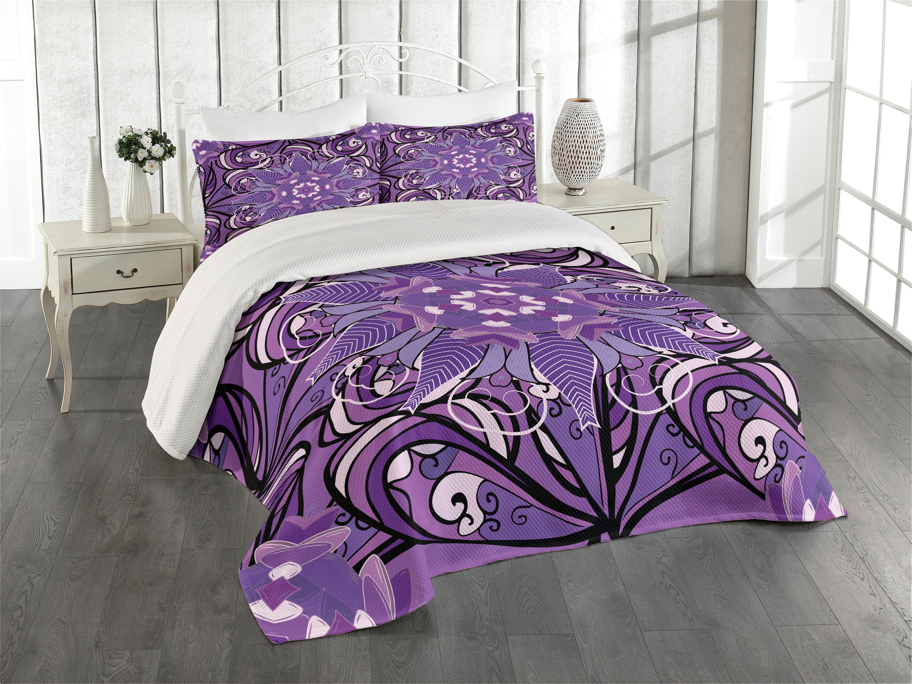 Vintage Purple Mandala Quilted Queen Bedspread Set