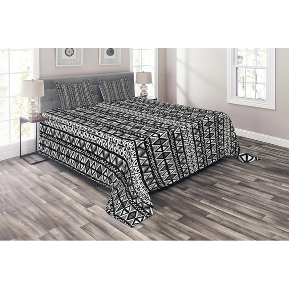 Ambesonne Western Quilted Coverlet 3 Pcs, Boho Aztec Style, King Size, Black Grey