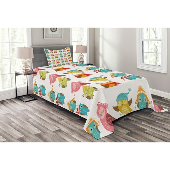 Ambesonne Winter Quilted Bedspread Set 2 Pcs, Cartoon Funny Owls, Twin Size, Multicolor