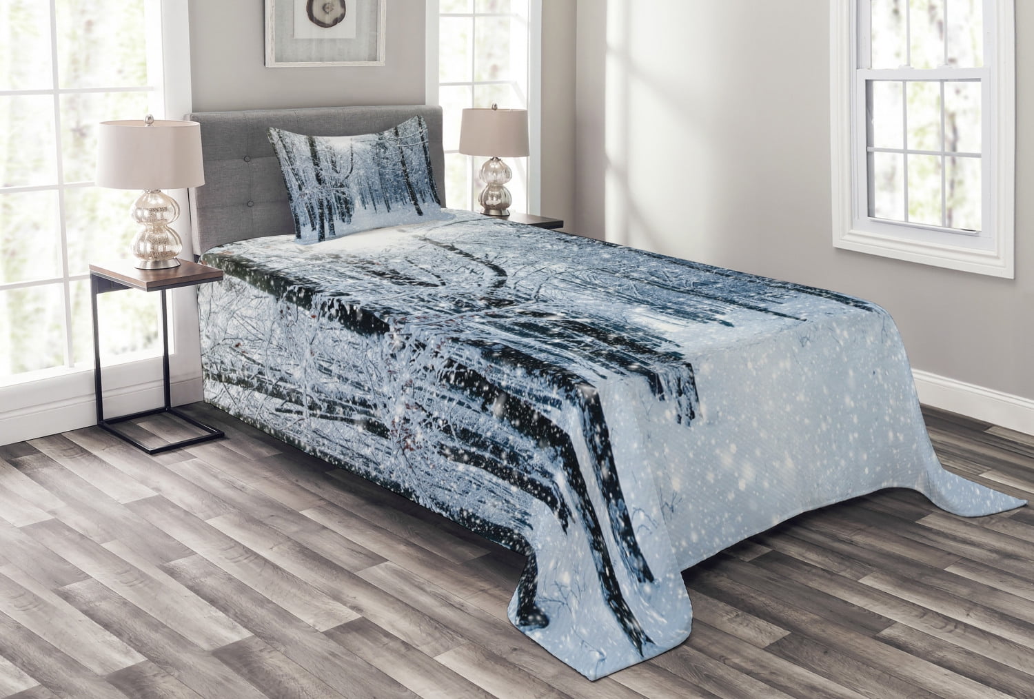 Winter Forest Twin Quilted Bedspread Set in White and Blue