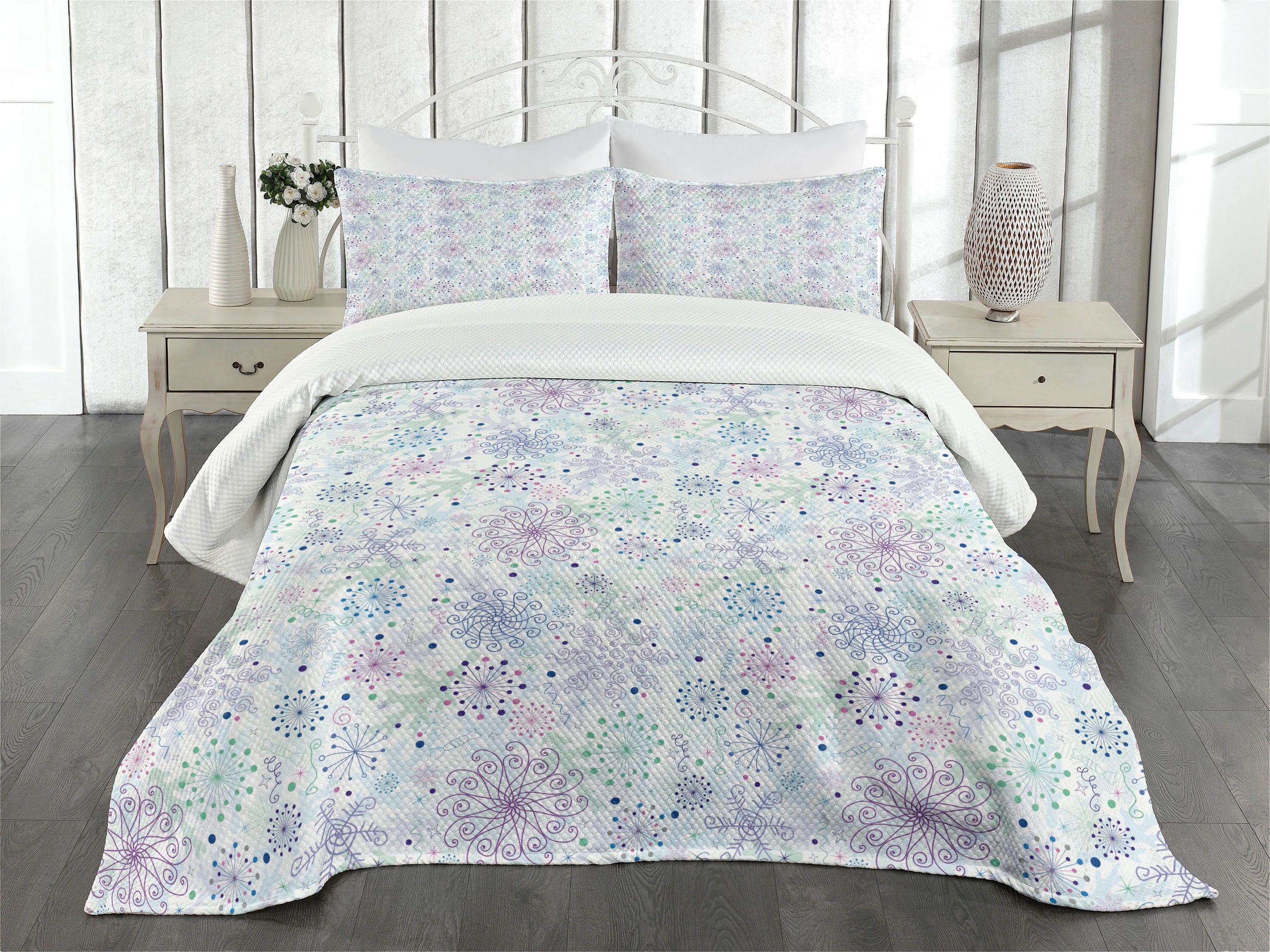 Ambesonne Ambesonne Winter Bedspread Set 3 Pcs Pastel Snowflakes Joyful Queen Blue Green Lavender