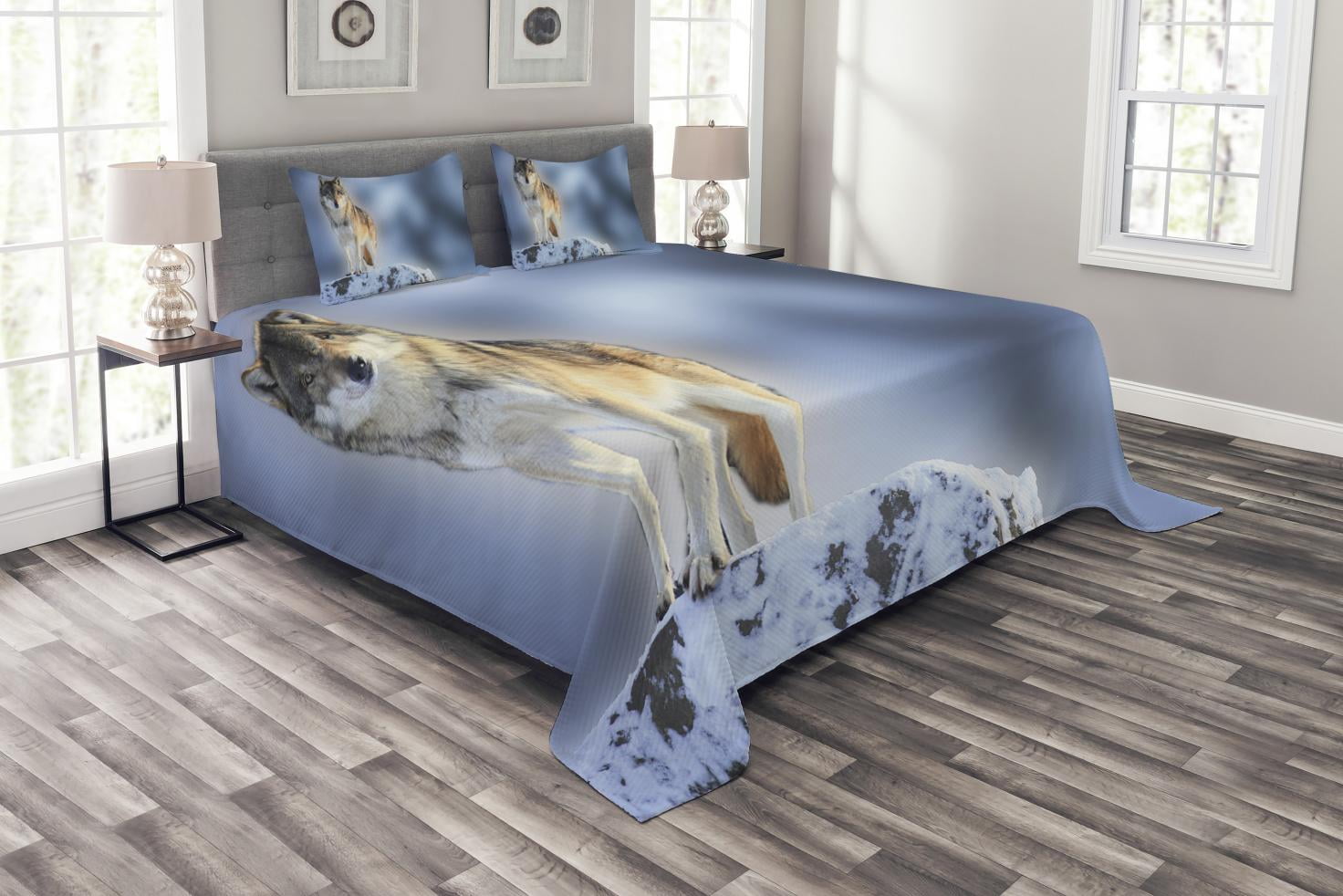 King Size White Polyester Wolf Bedspread Set