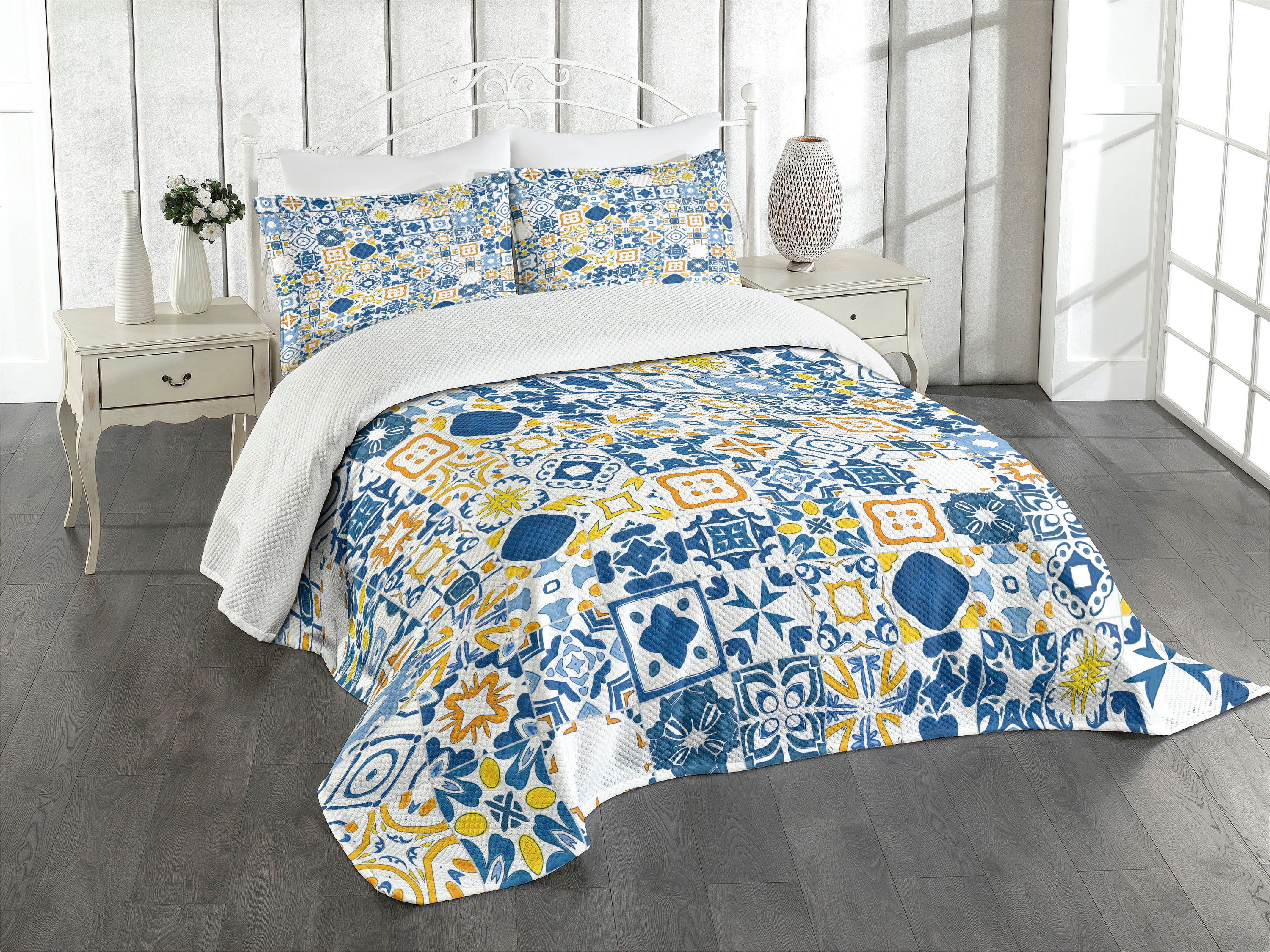 Blue and Mustard Mosaic Queen Quilted Bedspread Set