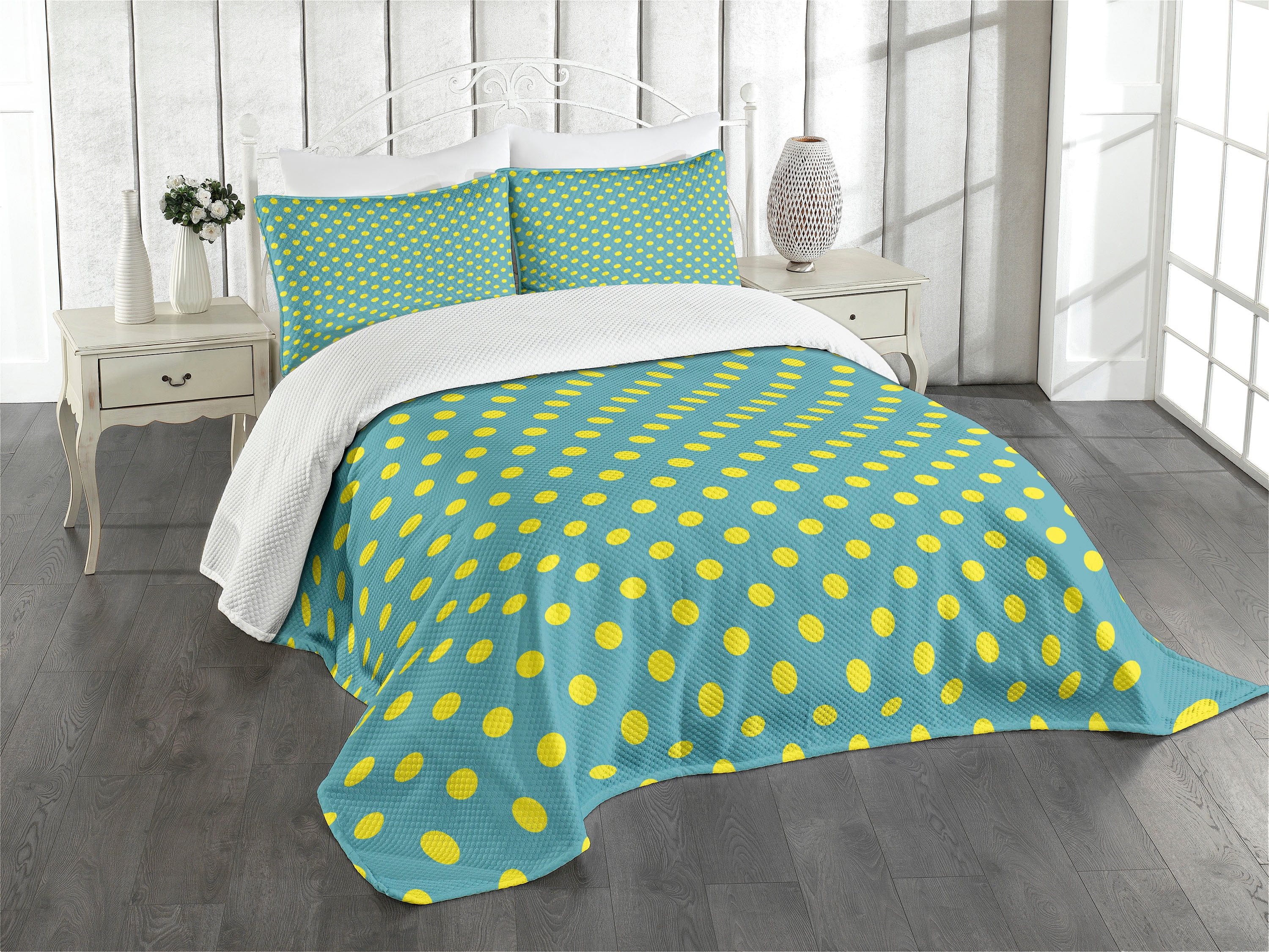 Blue Quilted Queen Bedspread Set with Pillow Shams