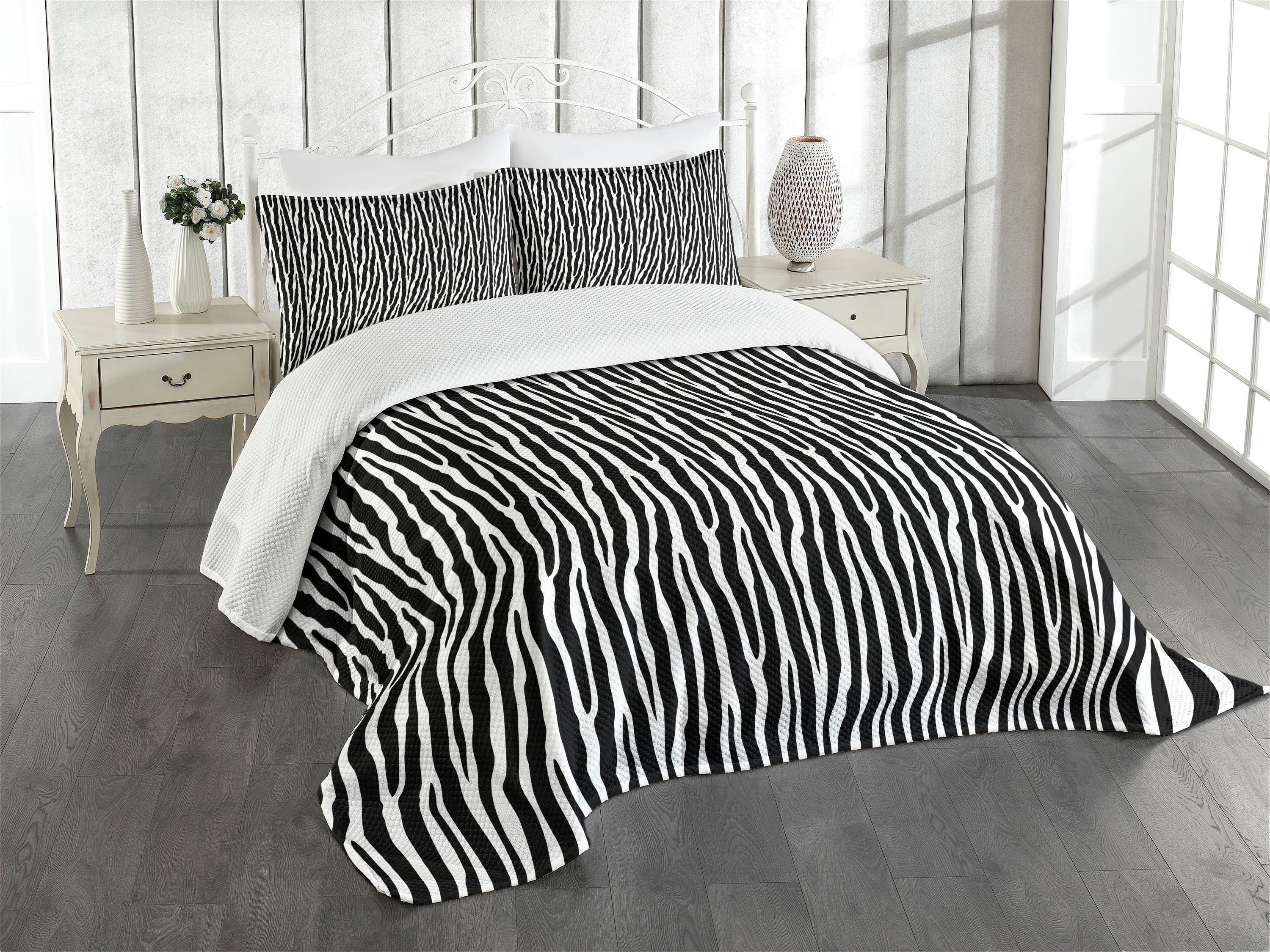 Twin White Quilted Bedspread Set with Pillow Sham