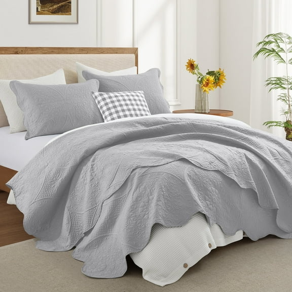 Ameha 2 Piece Quilt Set Lightweight Embossed Floral Bedspread Soft Microfiber Coverlet Twin Silver