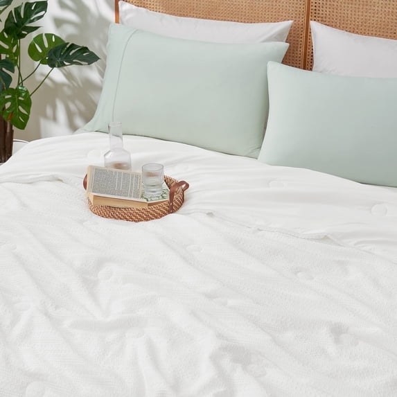 Amelie Home Twin Waffle Cooling Comforter – Reversible Lightweight Blanket for Hot Sleepers, White 68"x90"