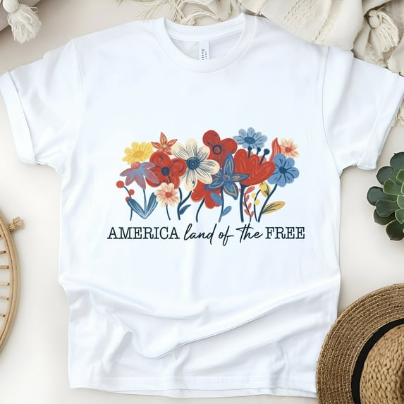 America Land of the Free Floral T-Shirt | Women’s Patriotic Flower Graphic Tee, White, Size S