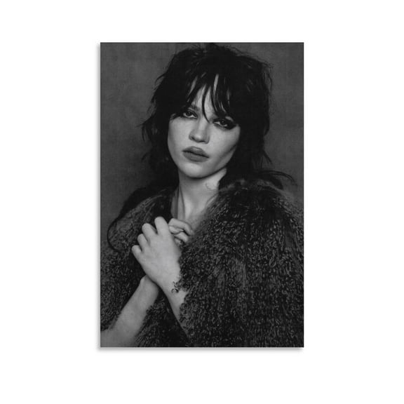 American Actress Sophie Thatcher Poster  Posters Art Print Wall Photo Paint Poster Hanging Picture Family Bedroom Decor