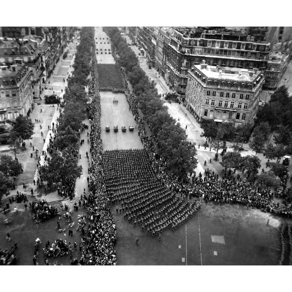 American Army Marches On The Champ Elysees History (24 x 18)
