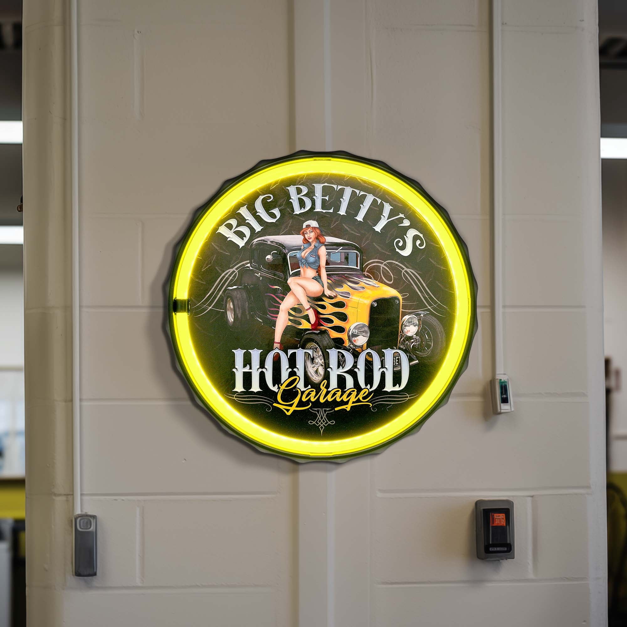 American Art Decor Big Betty's Hot Rod Garage LED Neon Rope Wall Sign - Battery & USB Powered - Vintage Room Decor - Retro Lights for Bar, Man Cave, Garage, Game Room & More