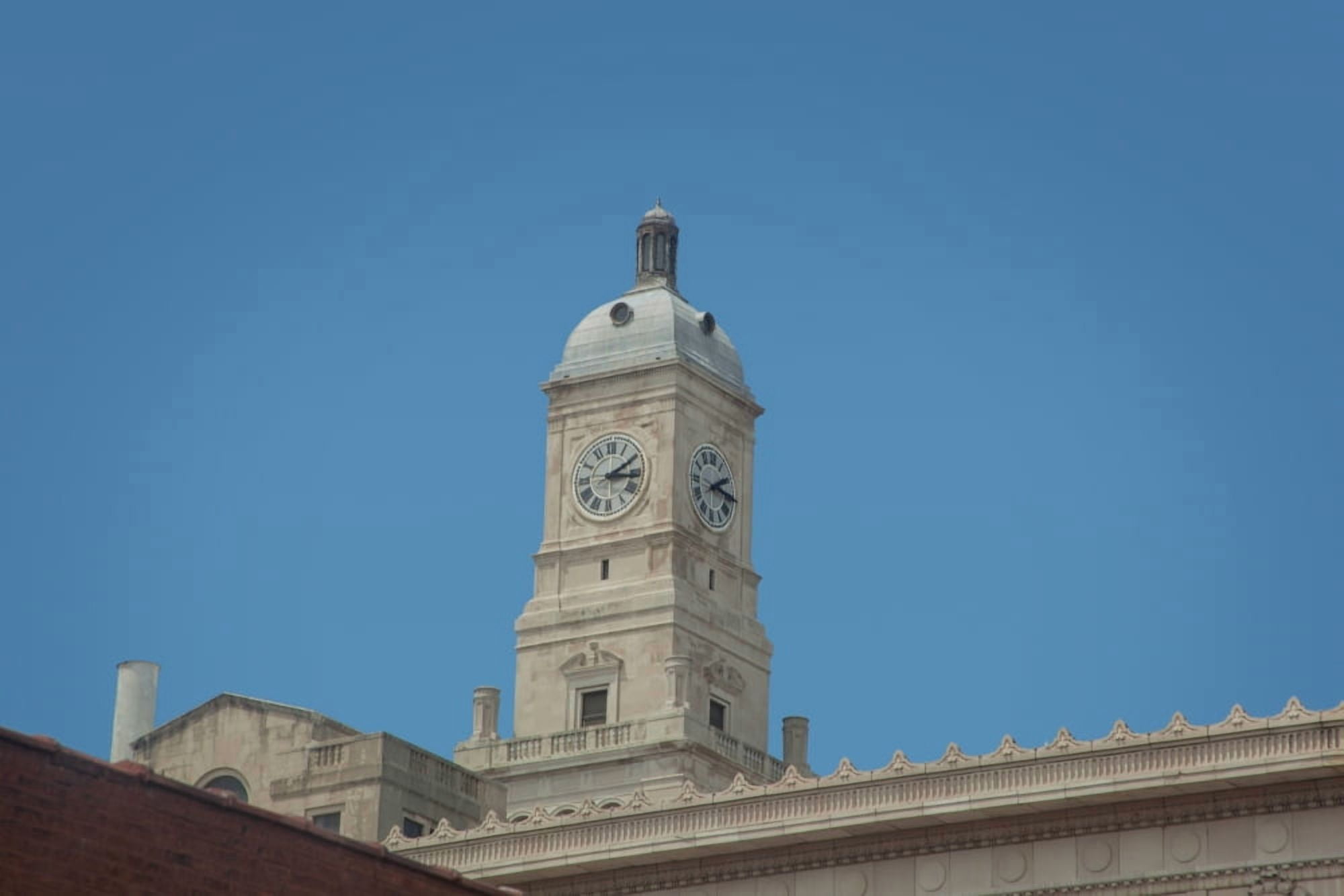 American Commercial and Savings Bank Building Davenport Scott County Iowa USA Canvas Art - Panoramic Images (18 x 24)