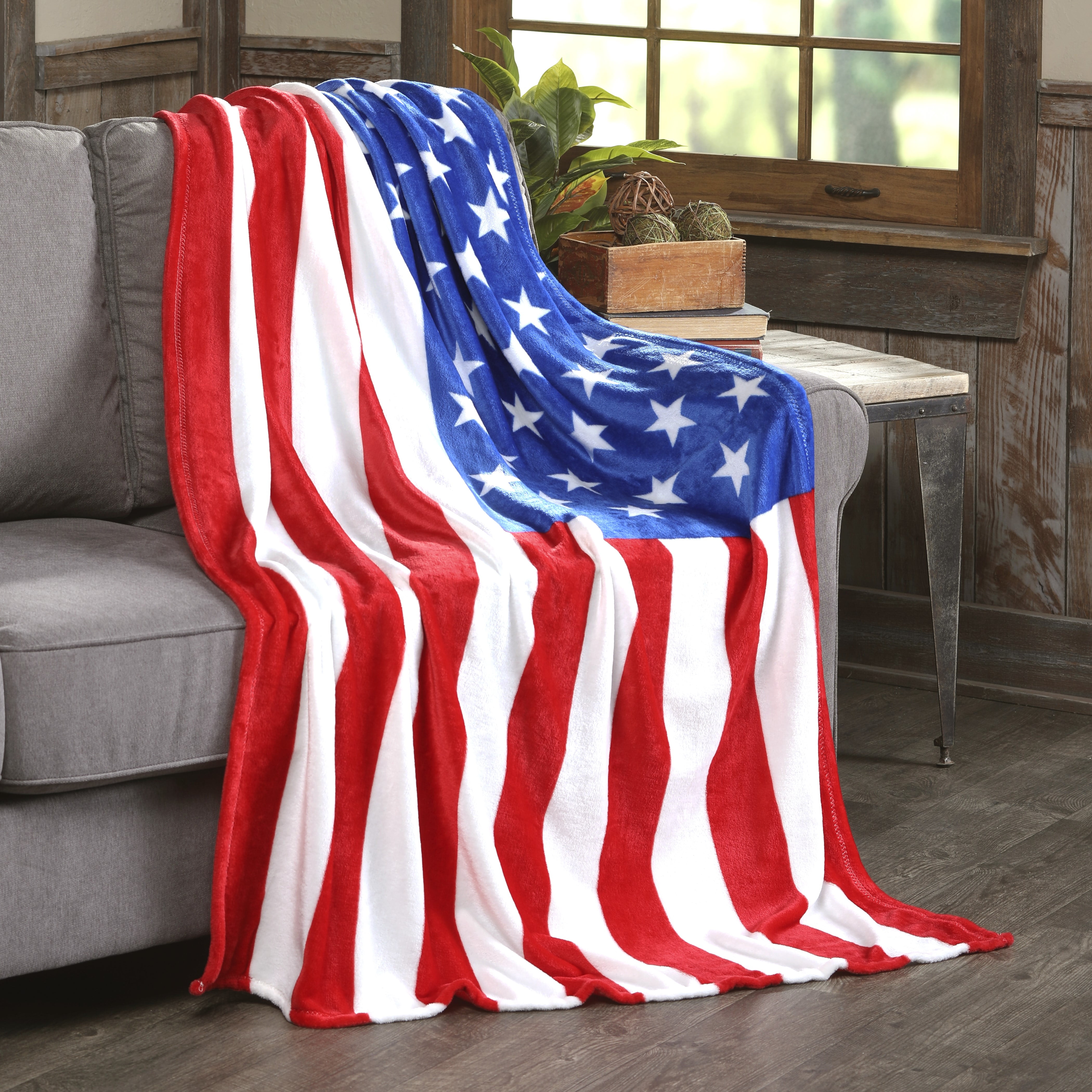 NO SEW Fleece Throw Blanket KIT American Flag Red White Blue 48