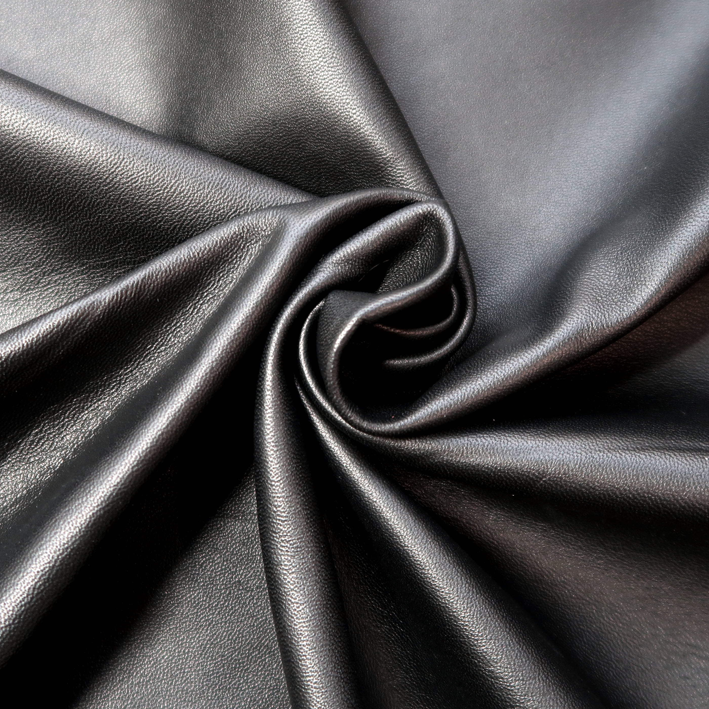 American Leather Market Lambskin Leather Hide #231 Sofitic 0.5-0.6mm (1.25-1.5oz) for Garments Upholstery Handbags Purses Wallets Home Decoration and Leather Crafting [6SF]