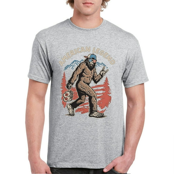 American Legend Bigfoot T-shirt Patriotic Funny Sasquatch Fan 4 July USA Flag Beer BBQ Tailgate Party Men's Tee