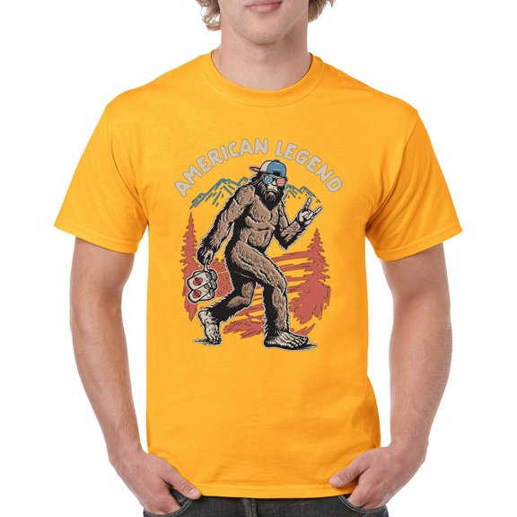American Legend Bigfoot T-shirt Patriotic Funny Sasquatch Fan 4 July USA Flag Beer BBQ Tailgate Party Men's Tee