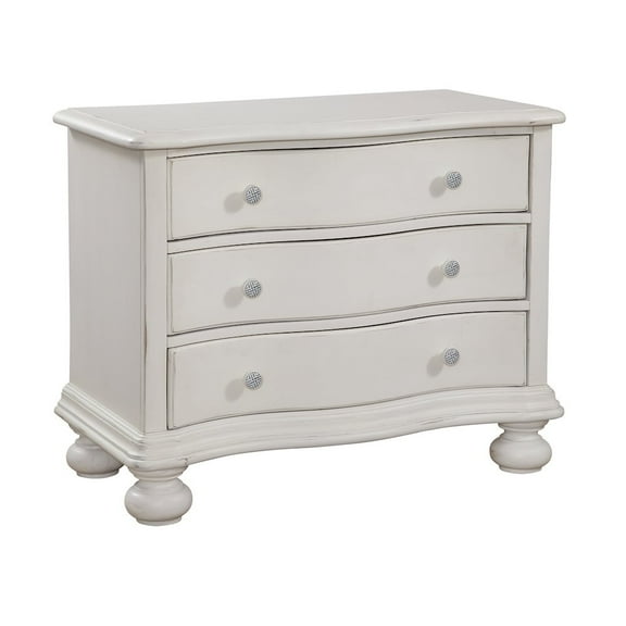 American Woodcrafters Rodanthe Dove White 3-drawer Wood Bachelor Chest