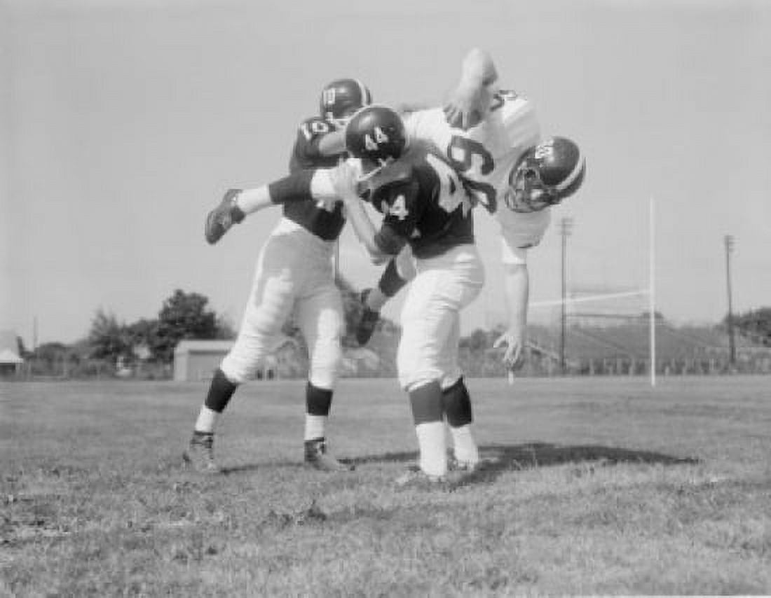 American football match Canvas Art - (24 x 36)