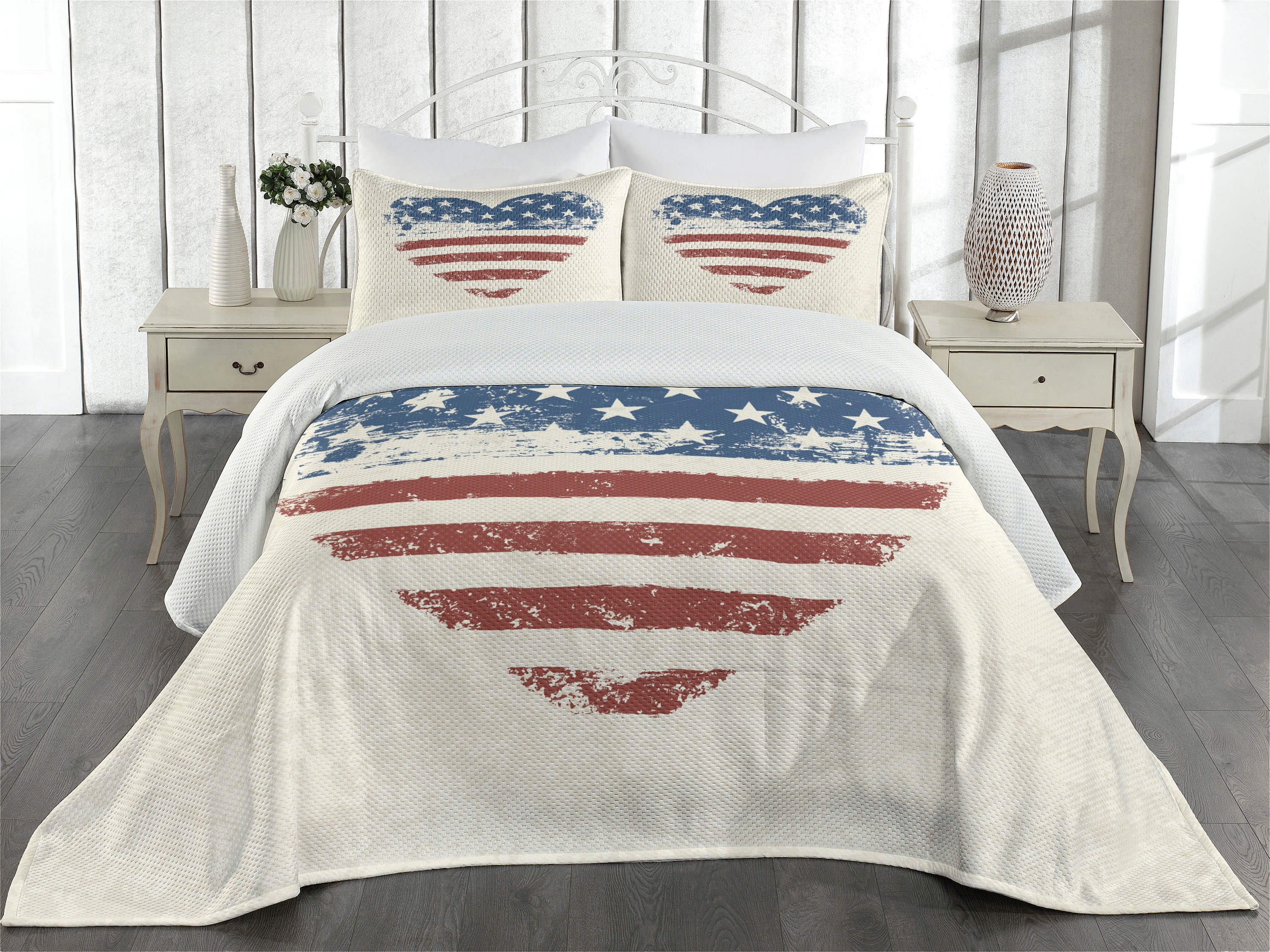 Americana Coverlet Set Queen Size, Patriotic America USA Flag Heart
