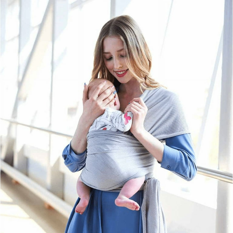 Breastfeeding in stretchy wrap sale