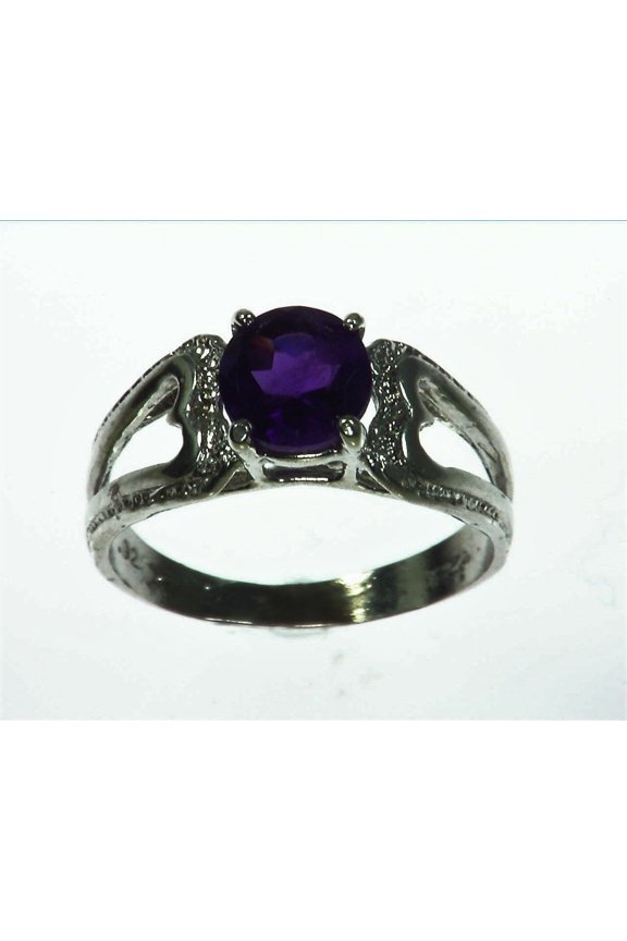 Amethyst Genuine Gemstone set in sterling silver Lady,s ring RSS1072