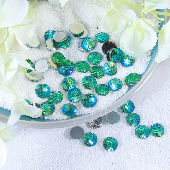 Amosfun 50Pcs Green Crystal Accessories Fish Scale Resin Decoration for Nail Art