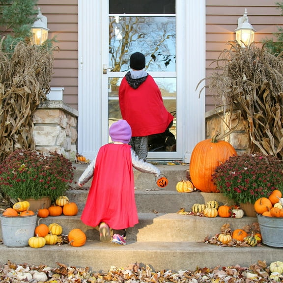 Amosfun 6Pcs Pumpkin Trick Treat Baskets Plastic Orange Decoration for Family Gatherings