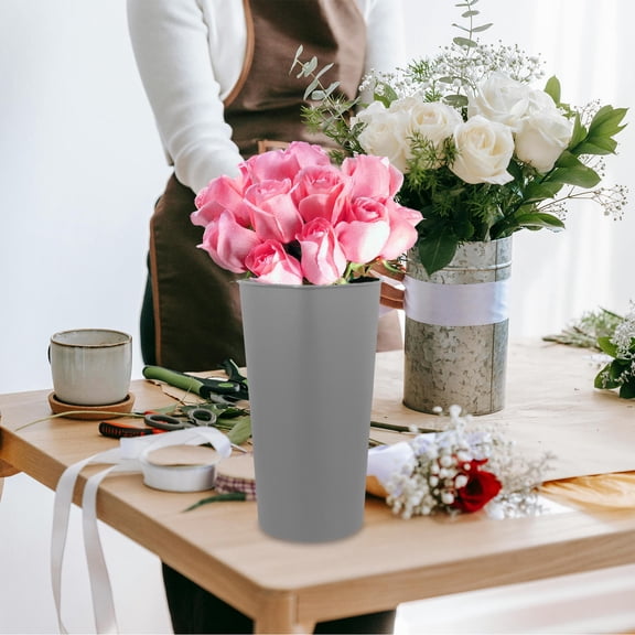 Amosfun Elegant Grey Triangle Flower Bucket Plastic Floral Containers Stable Support for Home Use 1Pack