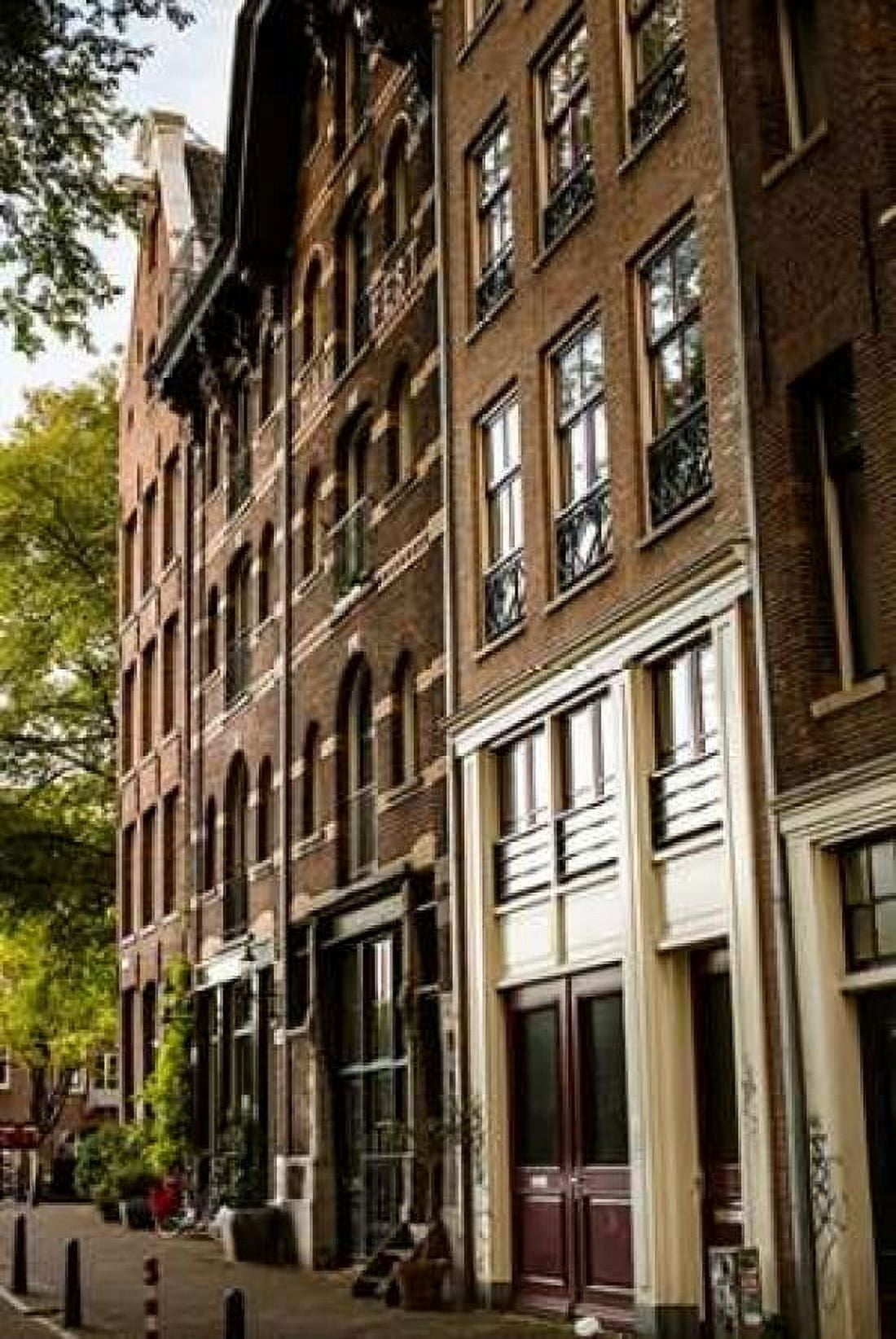 Amsterdam Neighborhood II Canvas Art - Erin Berzel (12 x 18)