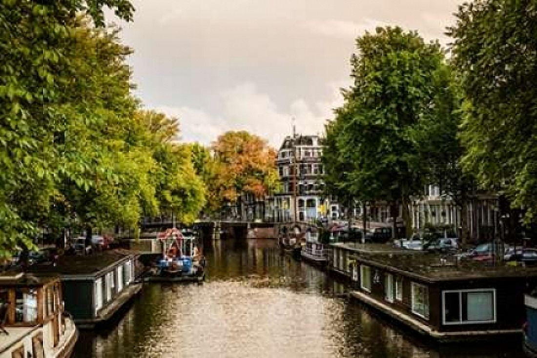 Amsterdam Singel Canal IV Canvas Art - Erin Berzel (24 x 36)